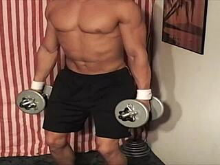 I watch Reese Rideout work out at 18.