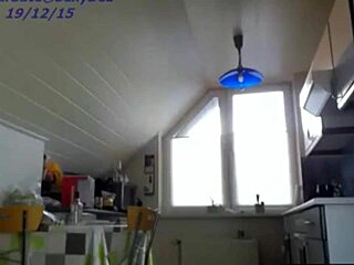 Sexydea shows off her big ass and feet in fetish video.