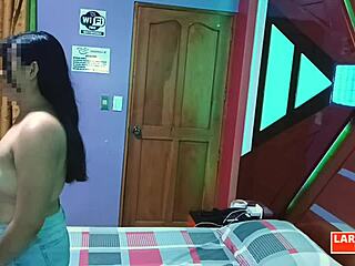 ROOM CASTING 9 ESTHER DE CHICLAYO NOS MUESTRA SU ENORME CULAZO EN PERRITO DESDE OTRO PUNTO DE VISTA!