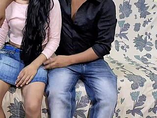 18 साल की बंगाली लड़की पटाकर घर खाली होने पर चोद दिया