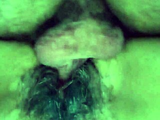 joven folla a anciana real, what a wild encounter!