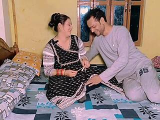 babe discusses her mother to gain more pleasure