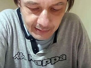 chapter one of un amore di angelo featuring mature themes