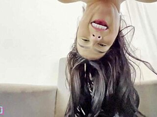 Novinha virgen losing virginity to black cock