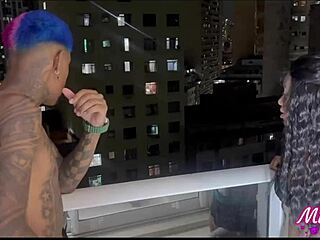 Cenas em lugares proibidos sem cortes muita exposi��o