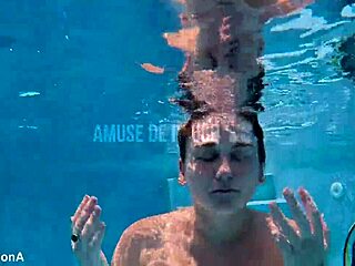 we fucked underwater and gave her a golden shower facial