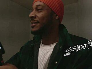 Meeting Plump Model In Hotel Hallway For Wet Banging