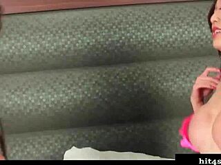 Busty Shemales Sucking In Sixtynine