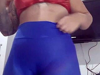 Huge Ass Slut Flashes in New Outfit