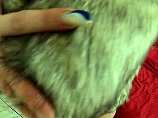 PREVIEW-MILFY CALLA- MASTURBATING WHILE WEARING FUR COAT AND SHINY HIGH HEELS 205