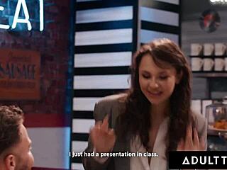 Liz Jordan risks public blowjob at college