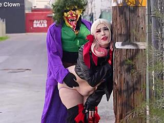 Harley Quinn fucks Joker's huge cock in cosplay