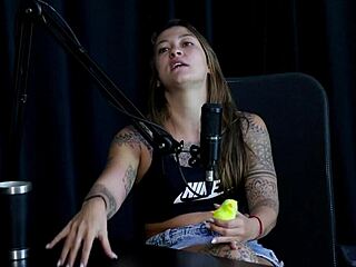 explicou o nome, acariciou o pinto, fez eurotrip e suruba com elisa sanches