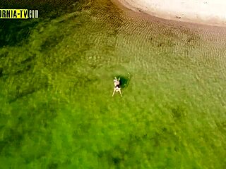 the little blonde got excited in california