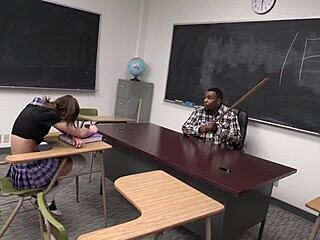 Slutty Skater Kasie Takes Major's Massive Cock Deep!