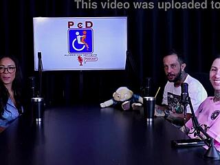 Oh man, Morena Gostosa Alice Vasconcelos sensualizes in striptease showing her big beautiful peitos after chatting about turning bisexual.