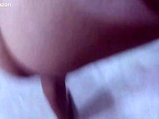 i twerk and shake my big ass on my boyfriend's friend's cock