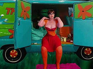 Velma dinkley explores double penetration and creampie in cosplay adventure