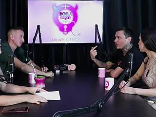 Começou no pornô fez collab depois de vender punheta a família foi difícil mas o pai e a mãe - Teh Angel Sheer Red