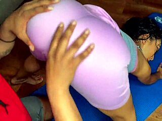 Sarah Lace Takes BBC in Yoga Pants for Creampie