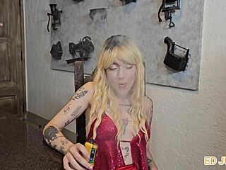 i love fumando e fudendo sem camisinha a morangoh completo no red e no sheer uh wait