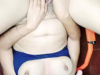 Que Sabroso Se Siente Bien Profundo Este Enorme Pollon Y Mira Como Sale Mi Leche A Chorros