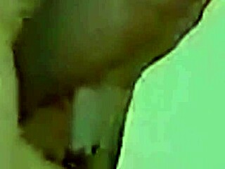 गले में लंड मांग रही थी लेकिन गांड फिस्टिंग और क्रीमपाई से तड़पी