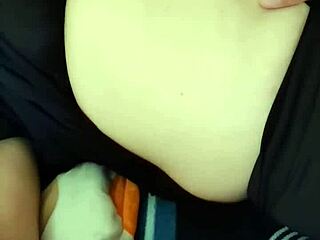 i love exploring a milf girls navel