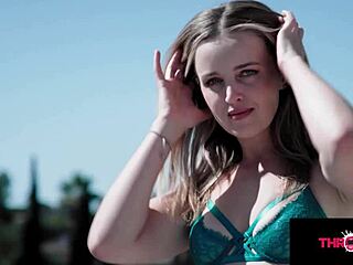 बॉल लिकिंग