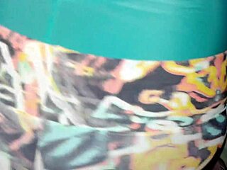 gained another pair of pants and new body outfit while trying on lycra leggings