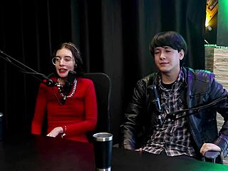 perdeu uns fãs quando começou gravar com outro recebeu hates pelo namoro e queria aprender a dar prazer pra um homem - yastrixx watch on sheer red