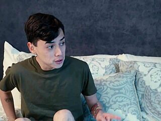 Specific Penthousegold Com - Boy Next Door Got His Young 18+ Cock Sucked by Horny Milf Linzee Ryder