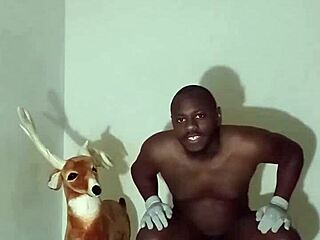 Spreading ass wide in doggystyle bent over pose during group session without masturbating.