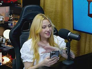 hey, check out ninfeta viamms rating ruan's tool and giving it a good score, did she really like his thing? - pépum no barraco