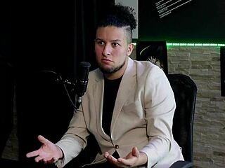 Explained foreplay in massage takes work seriously expands female body knowledge and squirting!