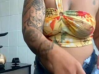 I was live and unzipped to show how much I crave flashing my big pussy in public.