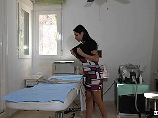 Milf Enjoys Massage With Bareback Happy Ending From Brunette In Shaved Pussy 1 On 1 Session