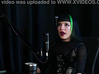 compilado da carol rhcp in lingerie preliminares podcast with bia hot 😘