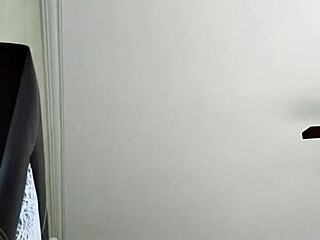 i fuck my lover so good in that hidden motel room cam