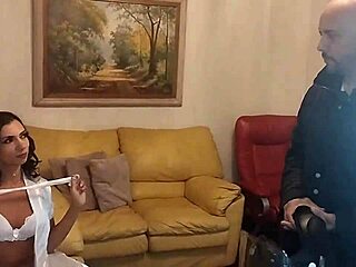 Milf Big Ass Prostitute Fucks Delivery Guy Gets Cum As Bonus