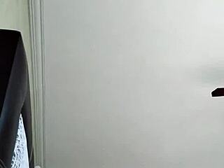 i fuck my lover so good in that hidden motel room cam