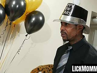 i jerk off watching claire dames and mia molotov in hot lesbian action