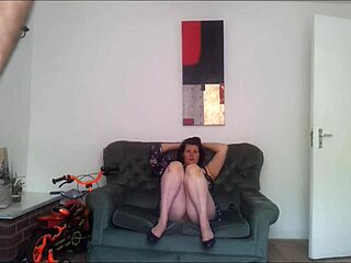 Chubby Amateur Spreading Legs Wide For Intimate Homemade Couple Fun