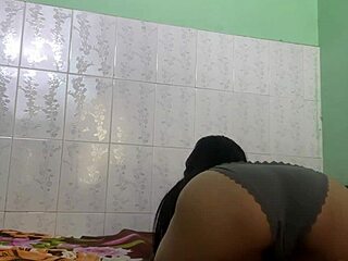 Curvy girl shows off her thick juicy ass during train ride