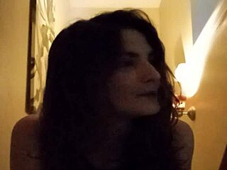 mollyjanexxx shares behind-the-scenes update on trying to explain recent milf content