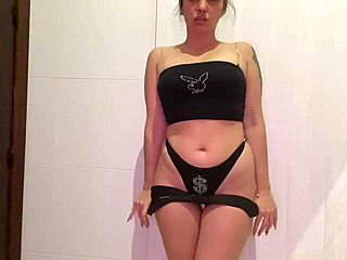 Most sensual moves from xvideos kodabratz young latina babe