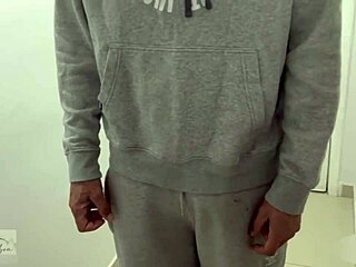 Wow, Delivery Guy Eats My Wet Pussy And Cums In Mouth!