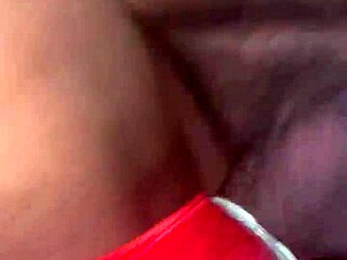 Milwaukee concubine squirts on big black dick!