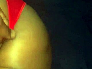 Milwaukee concubine squirts on big black dick!