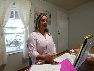 Horny Mom Rides Huge Cock In Cowgirl And Takes Doggystyle Pounding From Stud